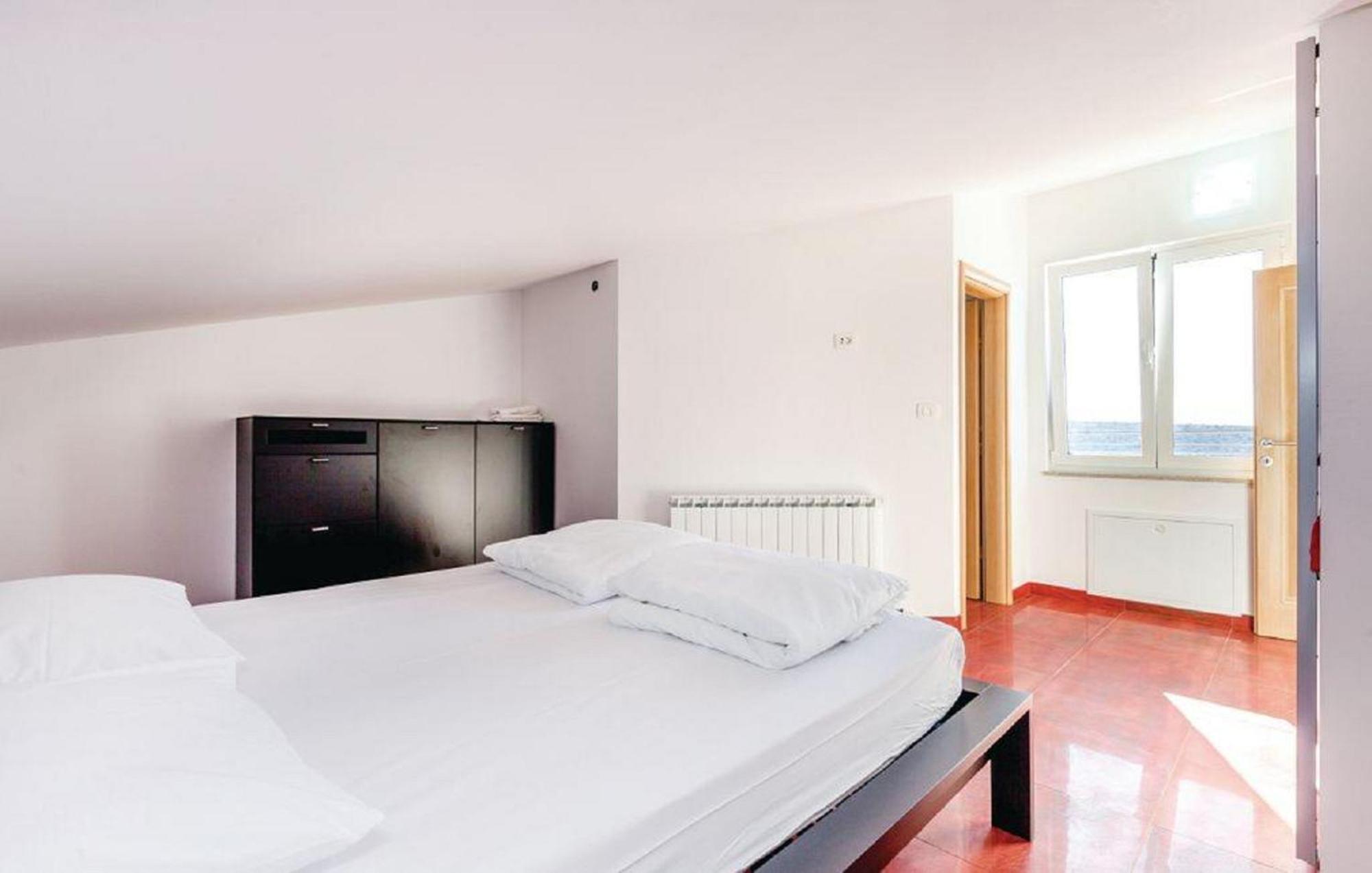 Apartments Host Barbat na Rabu Εξωτερικό φωτογραφία
